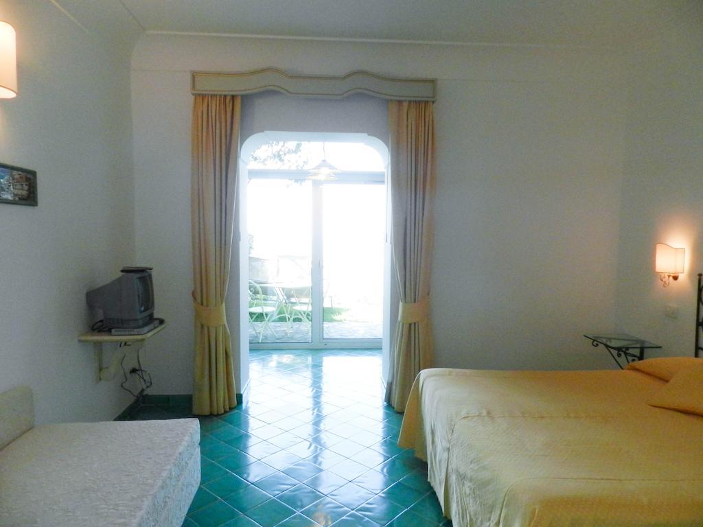 Bacio Del Sole B&B بوسيتانو المظهر الخارجي الصورة