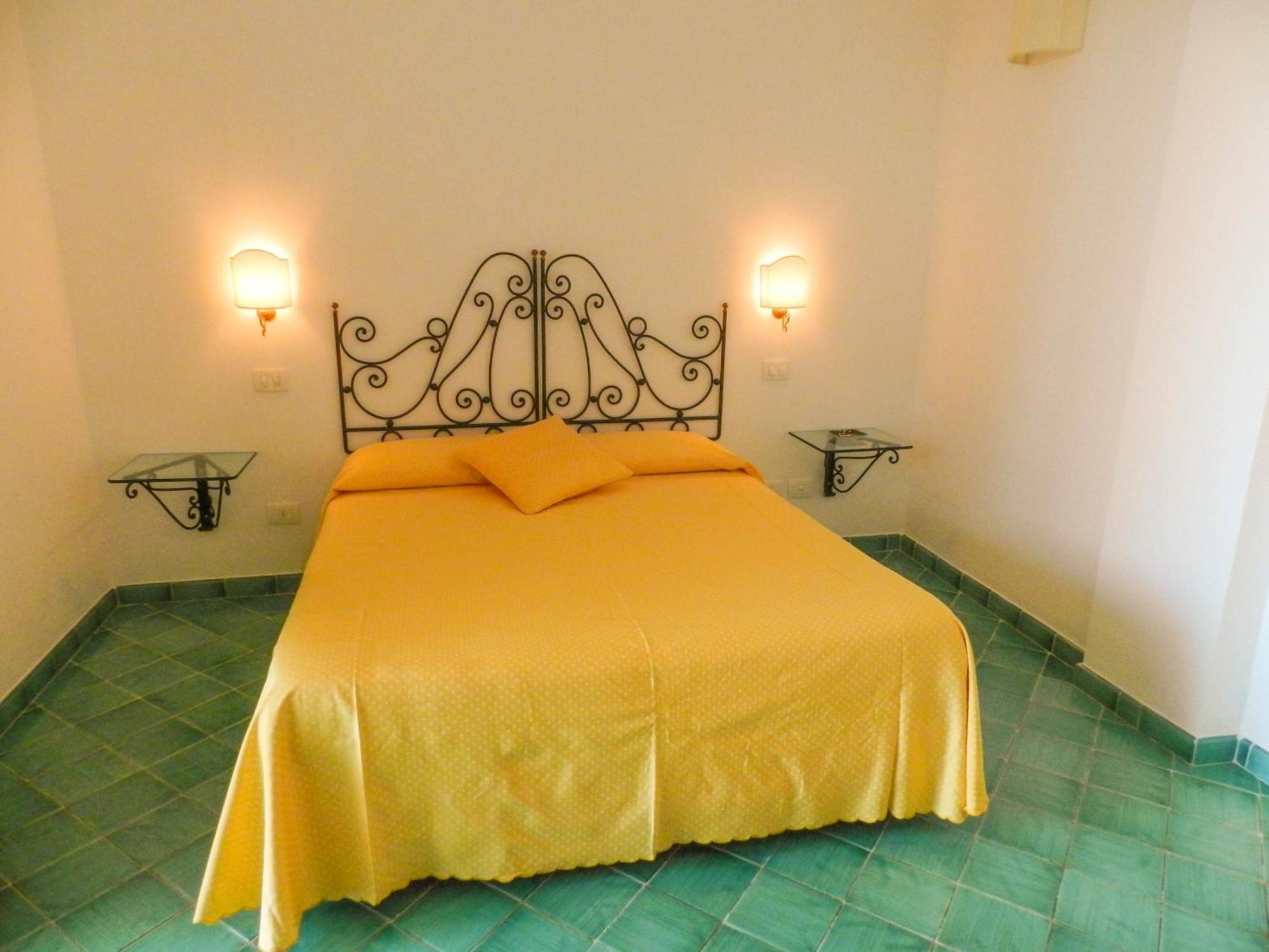 Bacio Del Sole B&B بوسيتانو المظهر الخارجي الصورة