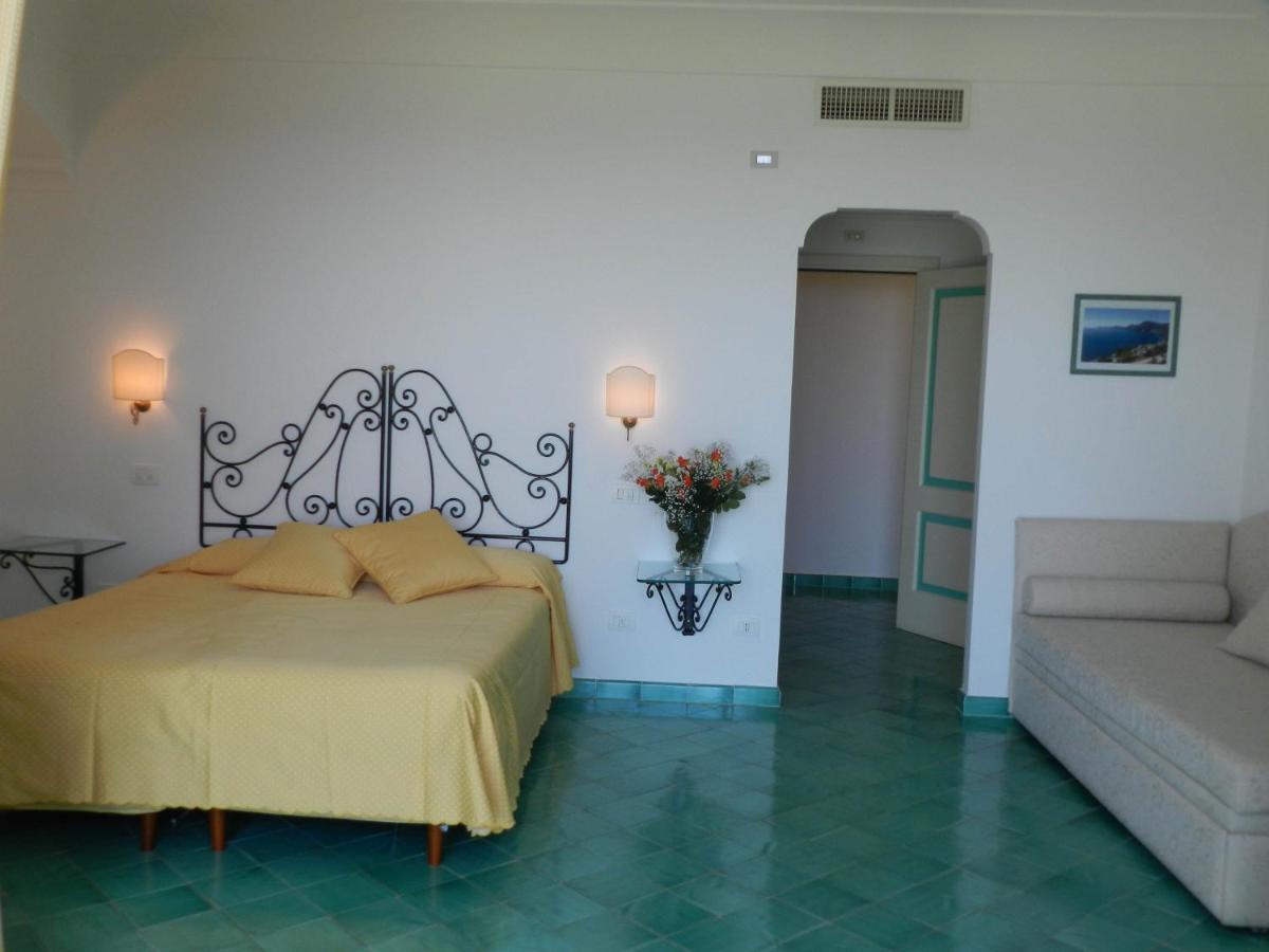 Bacio Del Sole B&B بوسيتانو المظهر الخارجي الصورة